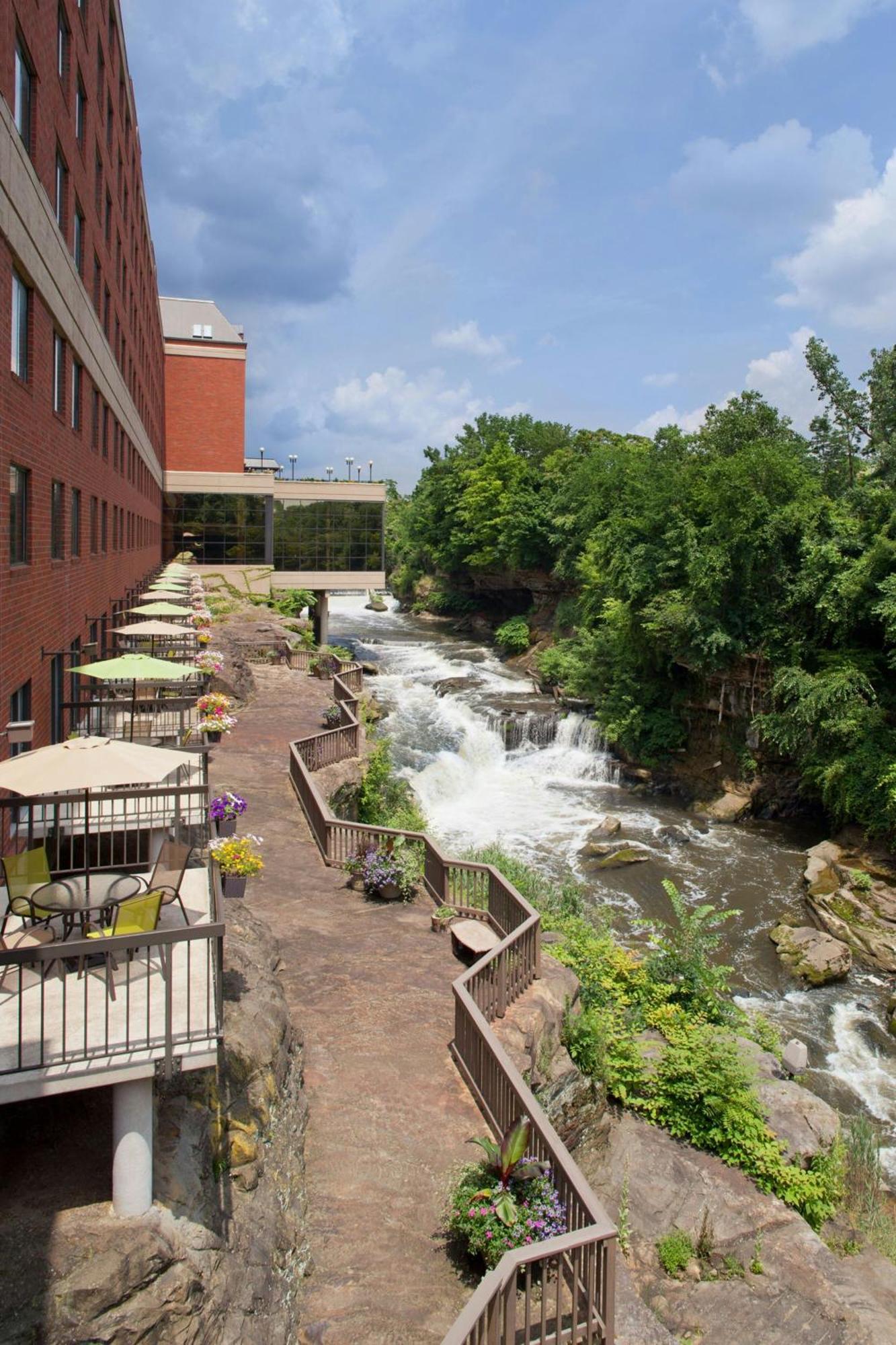 Sheraton Suites Akron קיאהוגה פולס מראה חיצוני תמונה