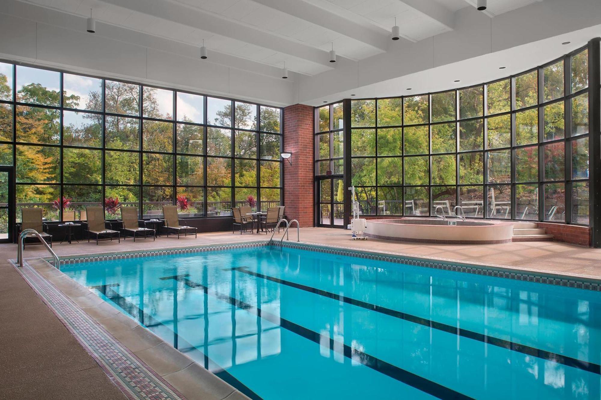 Sheraton Suites Akron קיאהוגה פולס מראה חיצוני תמונה